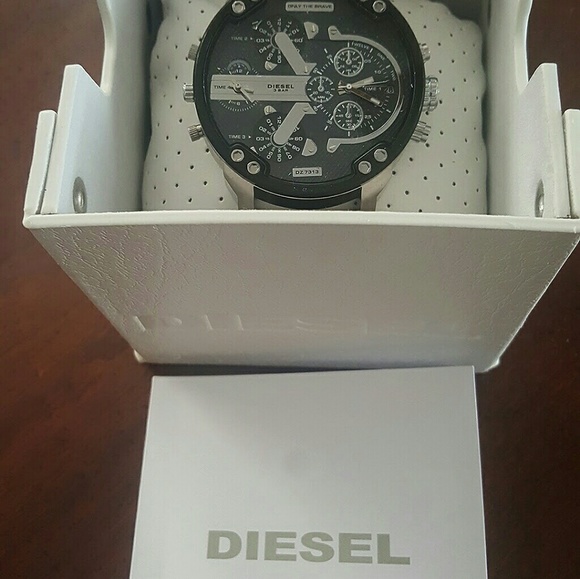 Diesel Watch - Picture 1 of 5